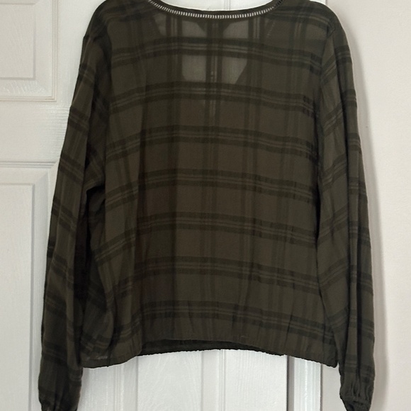 Brand New Express WindowPane Semi-Sheer Cropped Blouse XL Green Fall - Picture 5 of 8